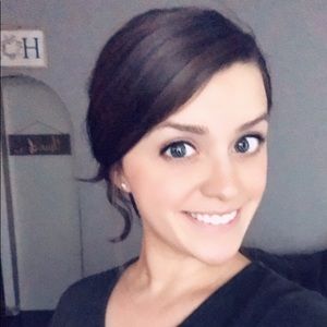 Meet your Posher, Amanda